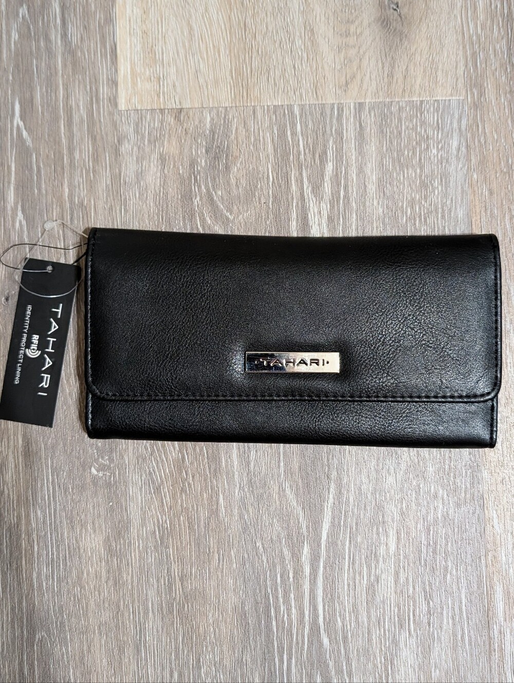 Tahari Queen Bee Faux Leather NWT Snap Trifold Clutch Wallet